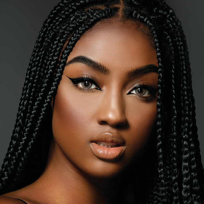 Quarterly Desio colored contact lenses in brown Cappuccino Coffee for a natural, coffee-inspired shade.